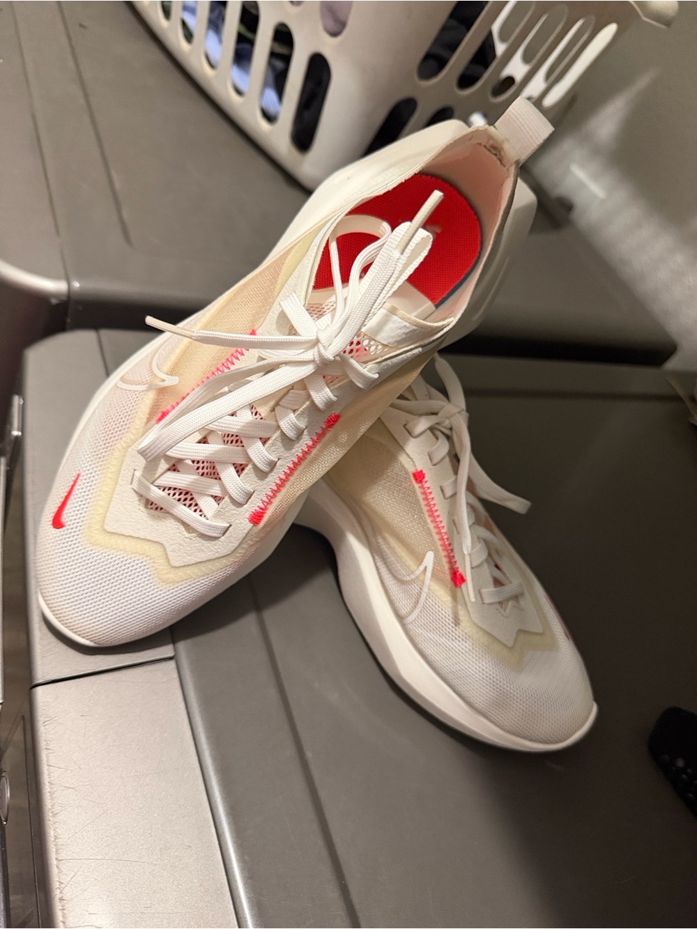 Nike Vista Lite. Size 8.